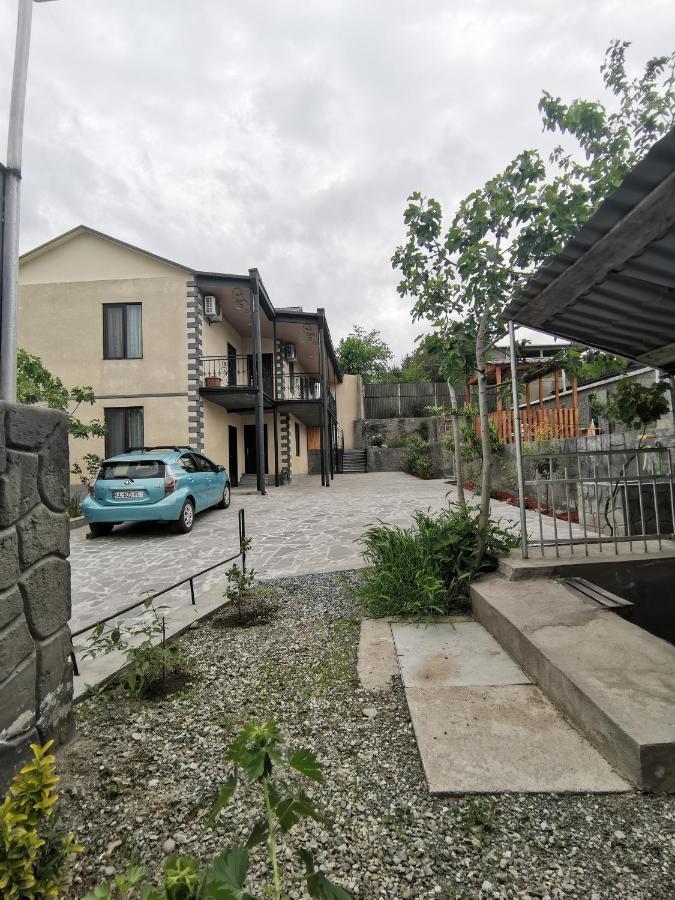 Guest House Eden Тбілісі Екстер'єр фото