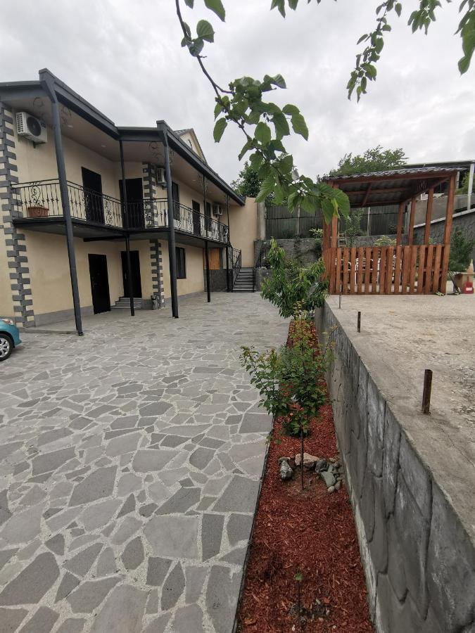 Guest House Eden Тбілісі Екстер'єр фото