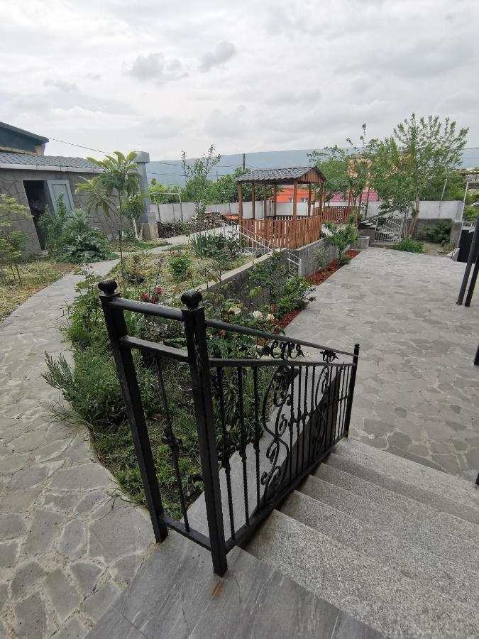Guest House Eden Тбілісі Екстер'єр фото