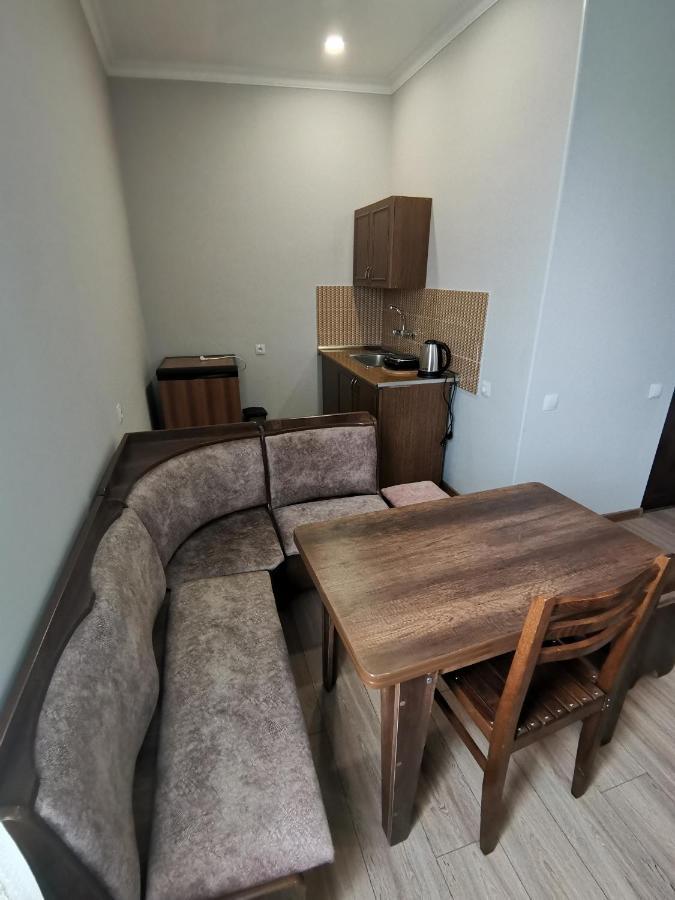 Guest House Eden Тбілісі Екстер'єр фото