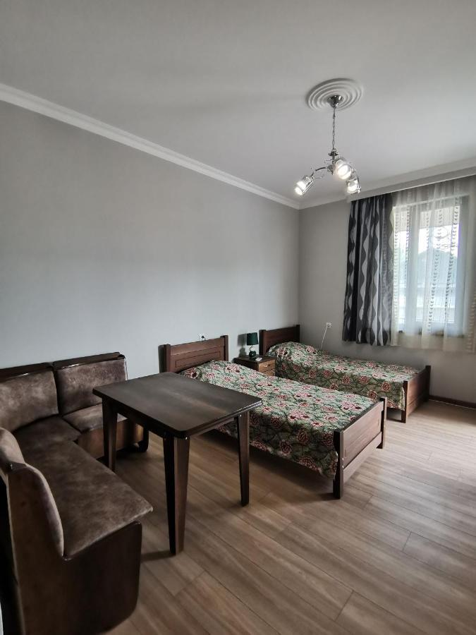 Guest House Eden Тбілісі Екстер'єр фото