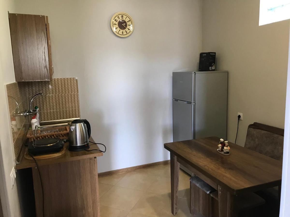 Guest House Eden Тбілісі Екстер'єр фото