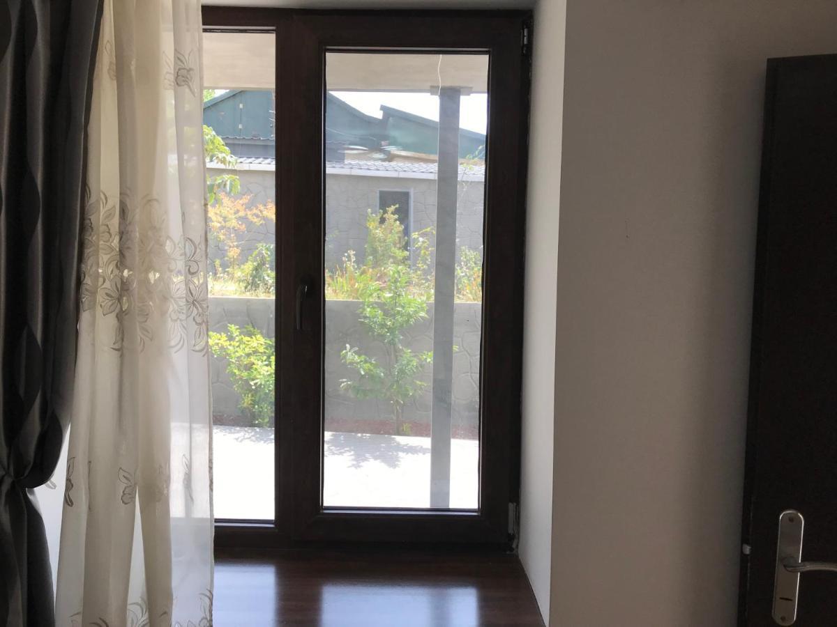 Guest House Eden Тбілісі Екстер'єр фото