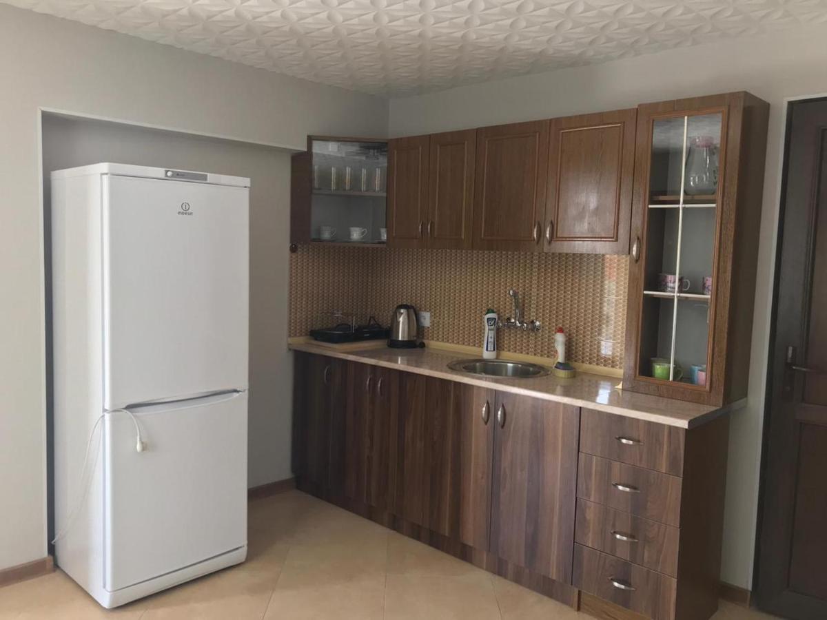 Guest House Eden Тбілісі Екстер'єр фото