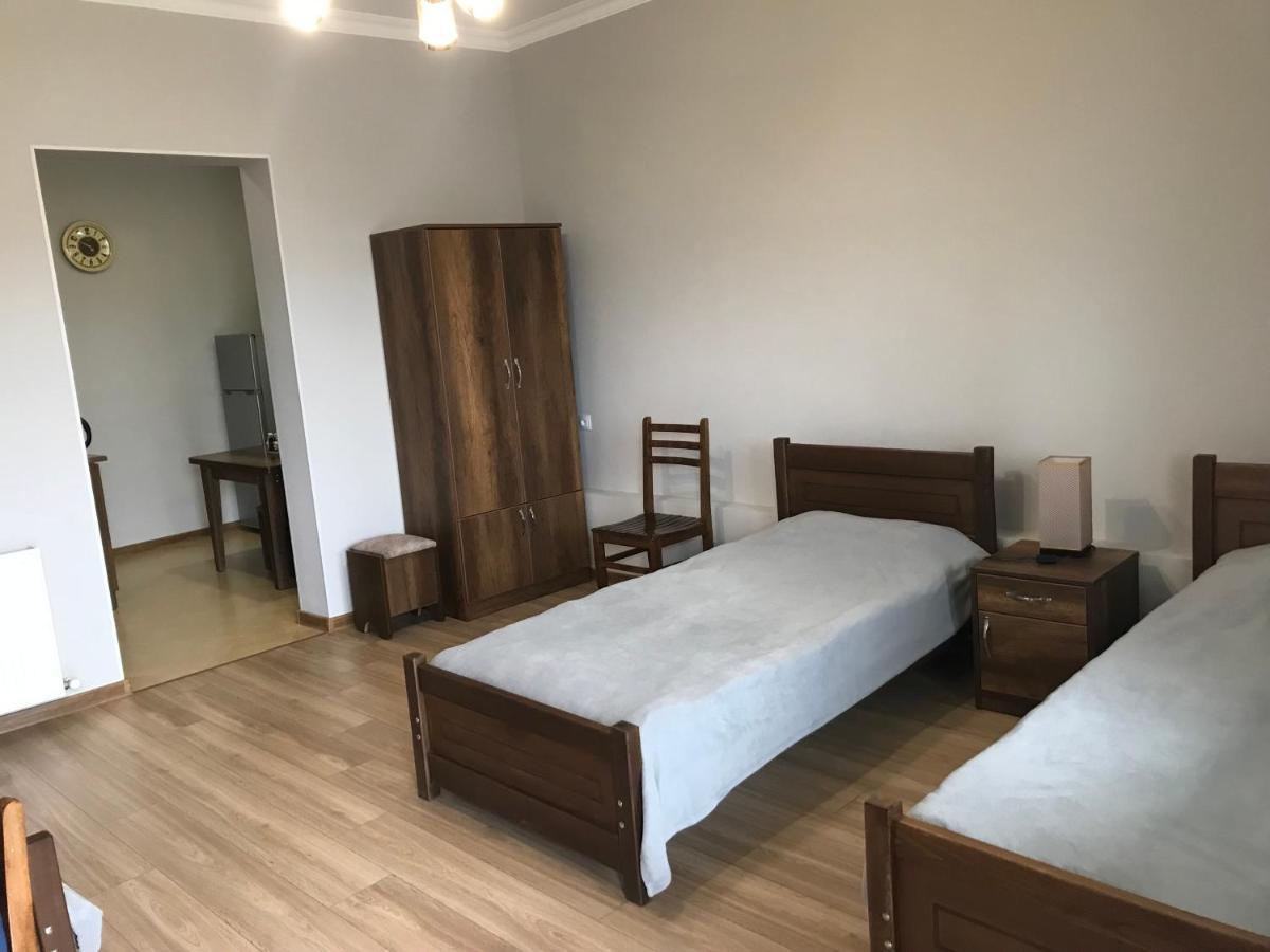 Guest House Eden Тбілісі Екстер'єр фото